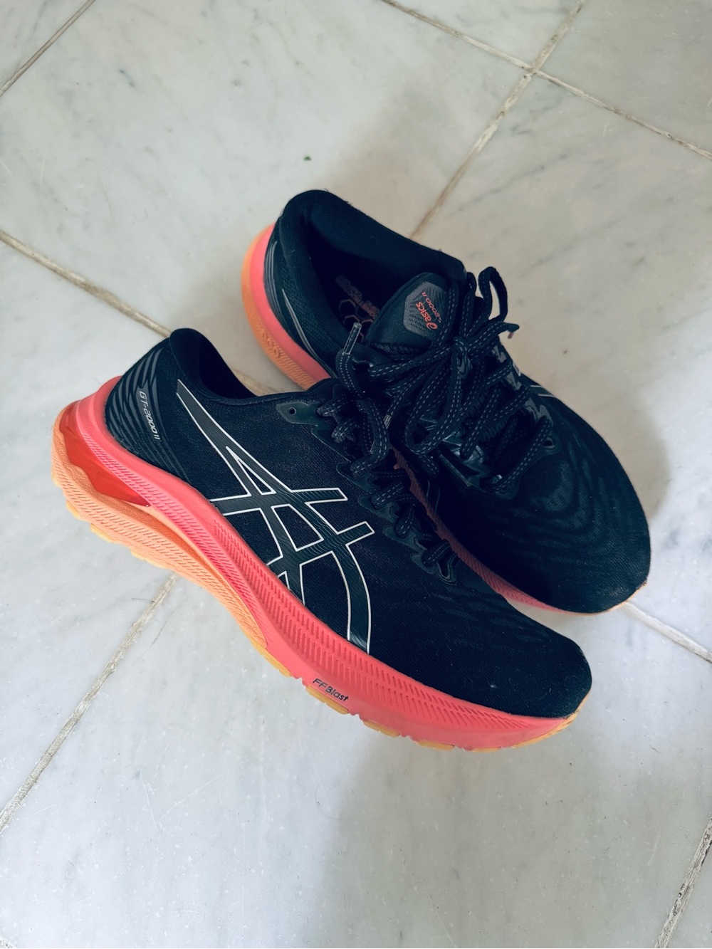 Asics GT-2000 11